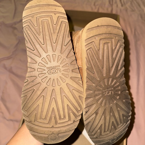 Ugg Australia boots. Tall style chestnut color - Picture 3 of 7